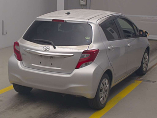 TOYOTA VITZ 2014