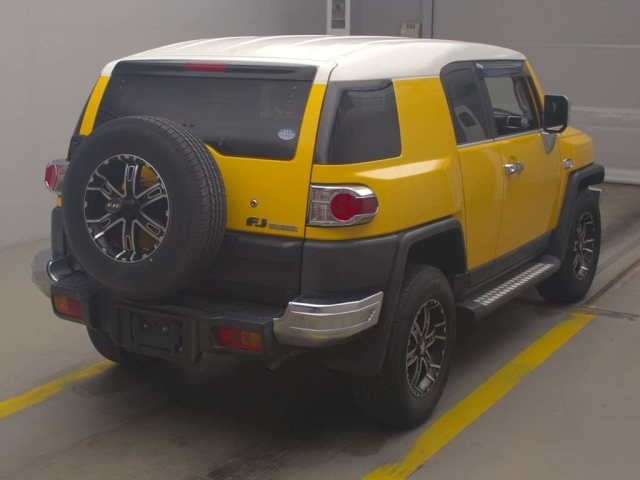 TOYOTA FJ CRUISER 2015