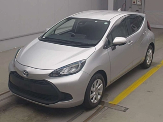 TOYOTA AQUA 2022