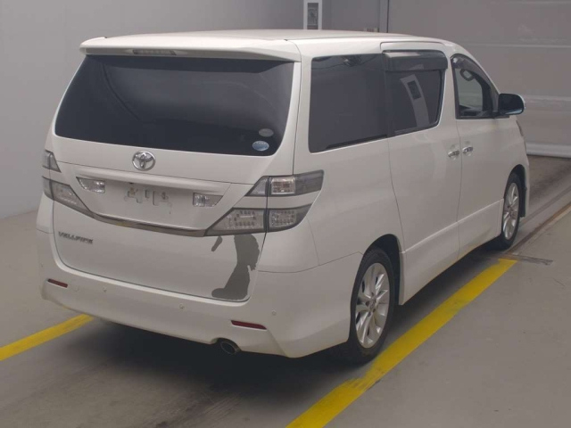 TOYOTA VELLFIRE 2010