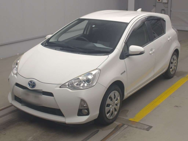 TOYOTA AQUA 2014