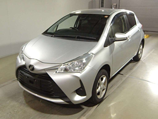 TOYOTA VITZ 2018