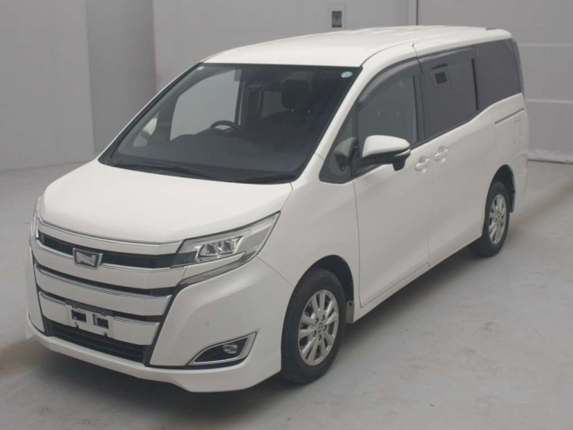 TOYOTA NOAH 2020