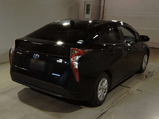 TOYOTA PRIUS 2016