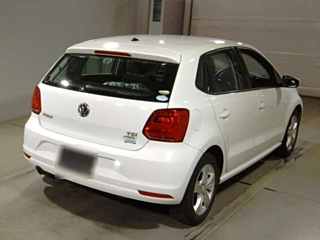 VOLKSWAGEN POLO 2014