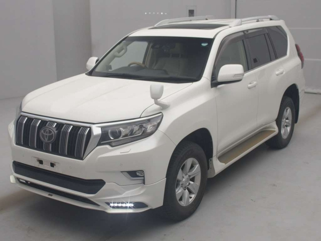 TOYOTA LAND CRUISER PRADO 2019