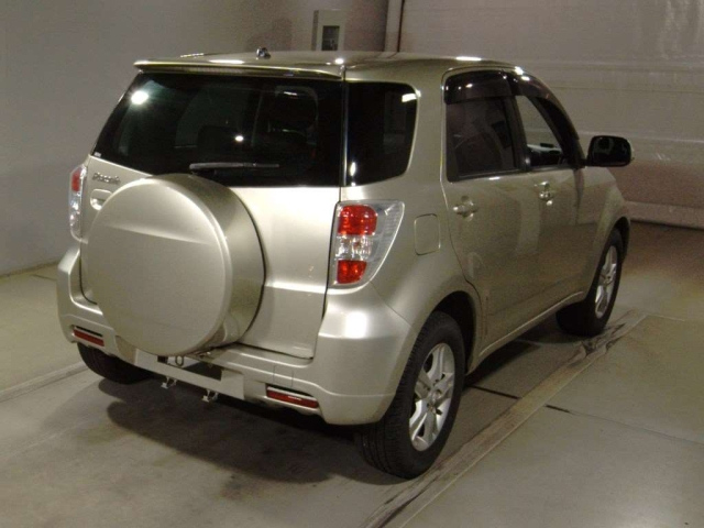 TOYOTA RUSH 2015