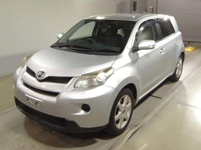 TOYOTA IST 2008