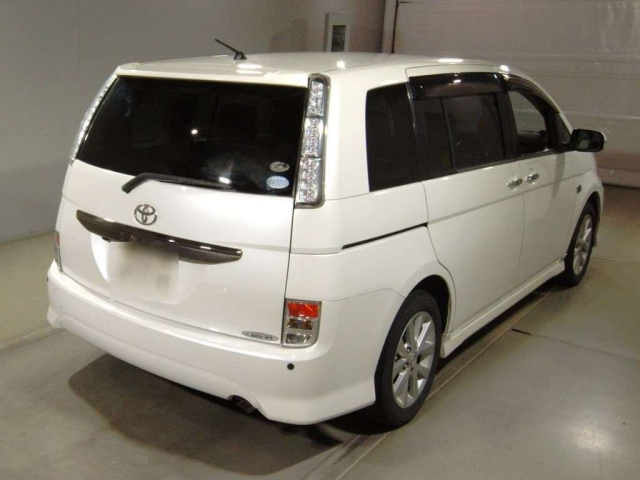 TOYOTA ISIS 2008