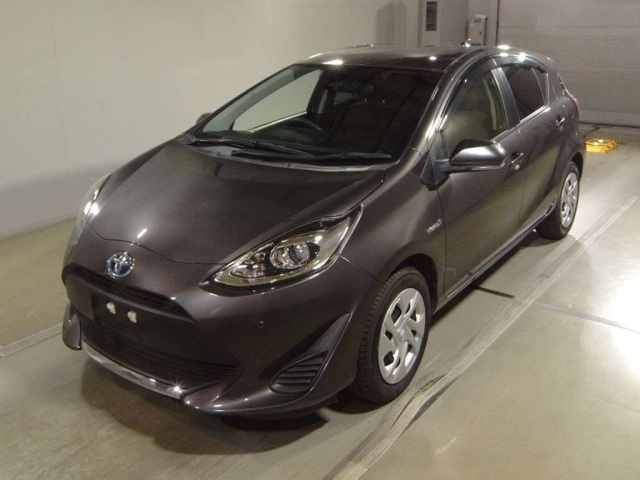 TOYOTA AQUA 2020