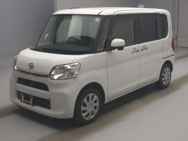 DAIHATSU TANTO 2014