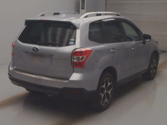 SUBARU FORESTER 2015