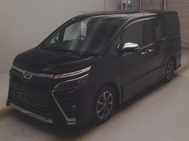 TOYOTA VOXY 2019