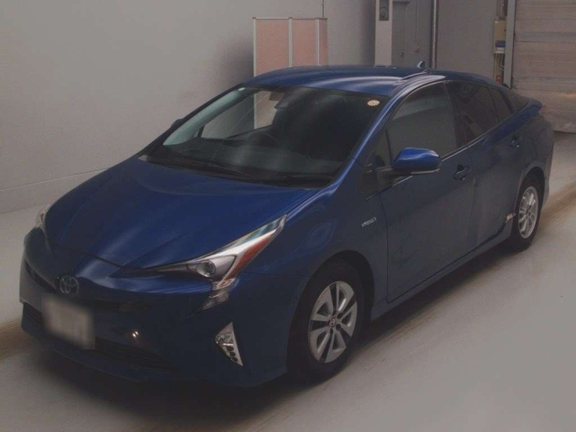 TOYOTA PRIUS 2016