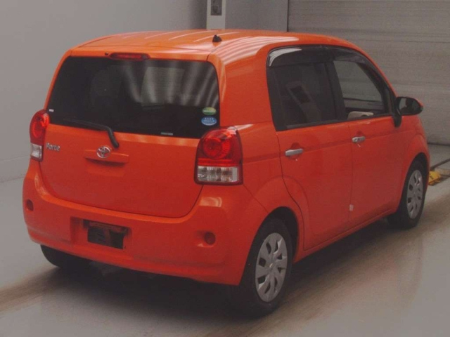 TOYOTA PORTE 2017