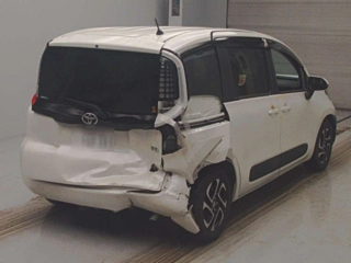 TOYOTA SIENTA 2022