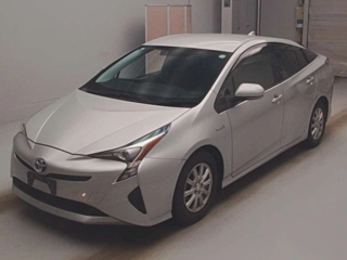 TOYOTA PRIUS 2017