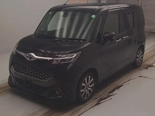 TOYOTA TANK 2017
