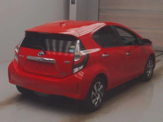 TOYOTA AQUA 2020