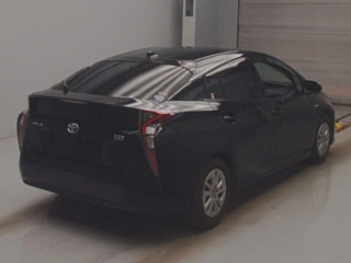 TOYOTA PRIUS 2018