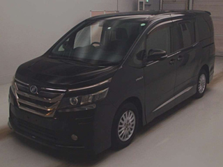 TOYOTA VOXY 2014