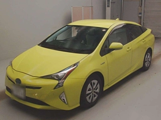 TOYOTA PRIUS 2016