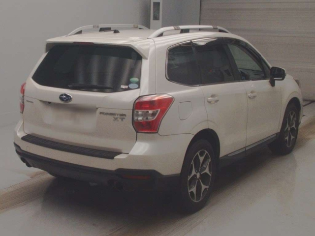 SUBARU FORESTER 2012