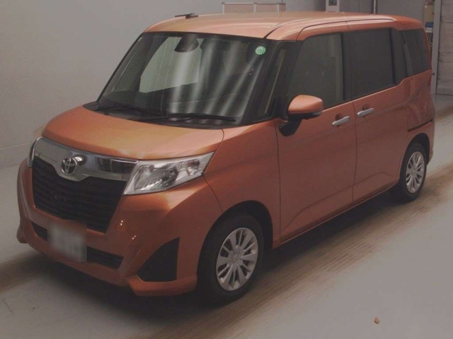 TOYOTA ROOMY 2017