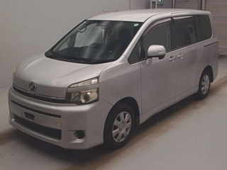 TOYOTA VOXY 2012