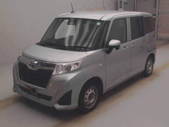 TOYOTA ROOMY 2020