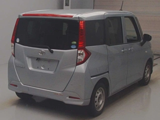 TOYOTA ROOMY 2020