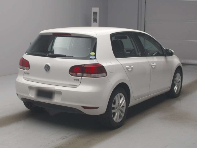 VOLKSWAGEN GOLF 2012
