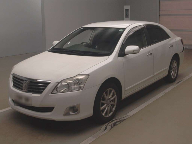 TOYOTA PREMIO 2012