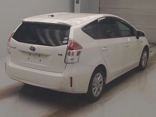 TOYOTA PRIUS ALPHA 2016