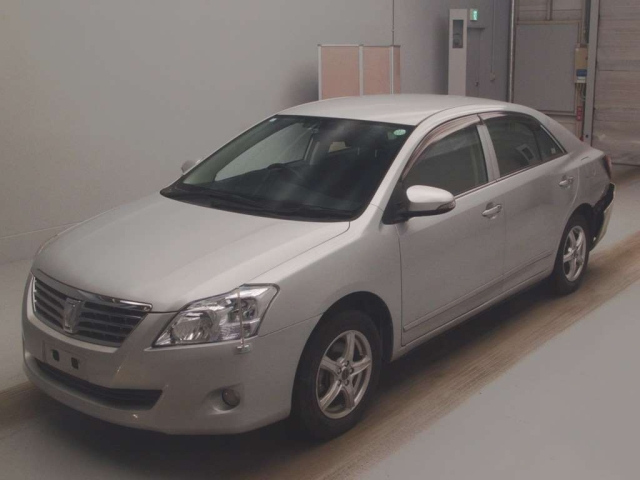 TOYOTA PREMIO 2015