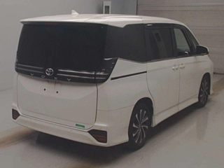TOYOTA VOXY 2022
