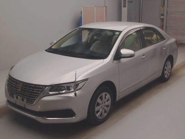 TOYOTA PREMIO 2017