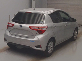 TOYOTA VITZ 2018