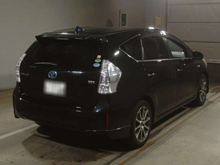 TOYOTA PRIUS ALPHA 2014