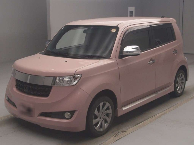 TOYOTA BB 2016