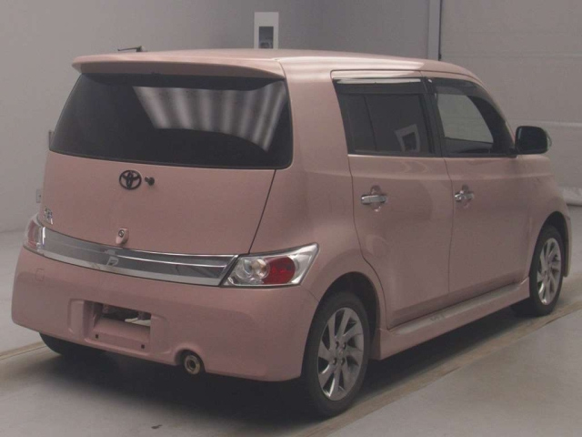 TOYOTA BB 2016