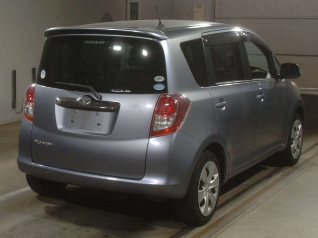 TOYOTA RACTIS 2010