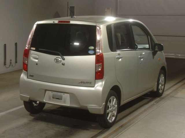DAIHATSU MOVE 2012