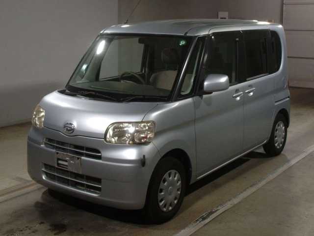 DAIHATSU TANTO 2010