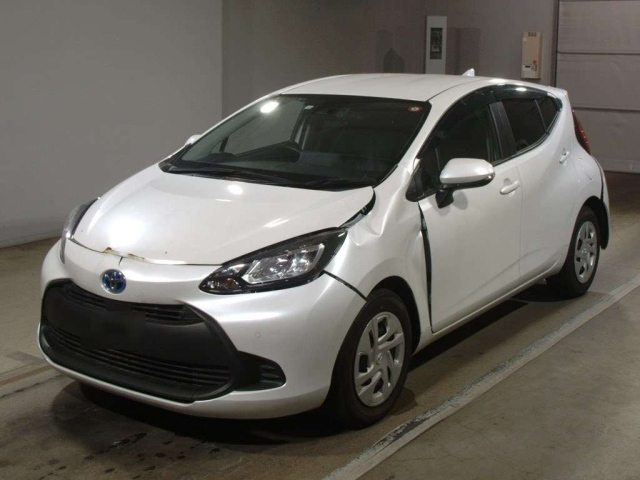 TOYOTA AQUA 2022