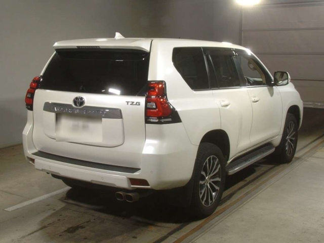 TOYOTA LAND CRUISER PRADO 2020
