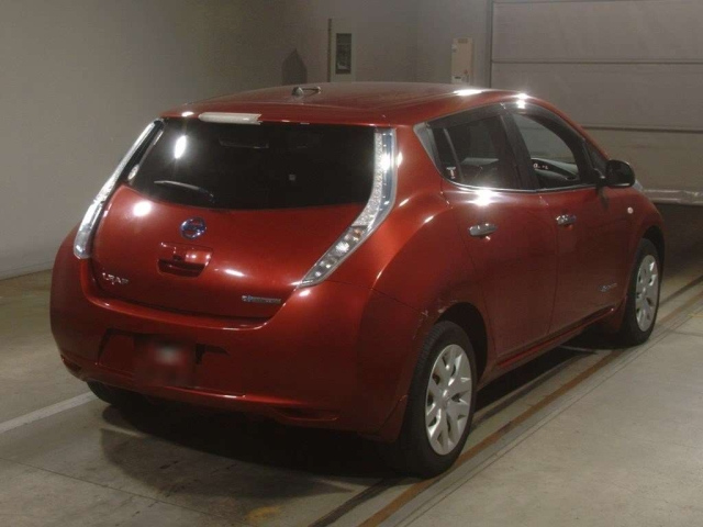 NISSAN LEAF 2014