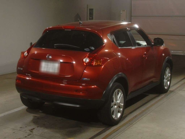 NISSAN JUKE 2011