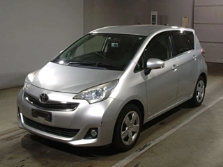 TOYOTA RACTIS 2014