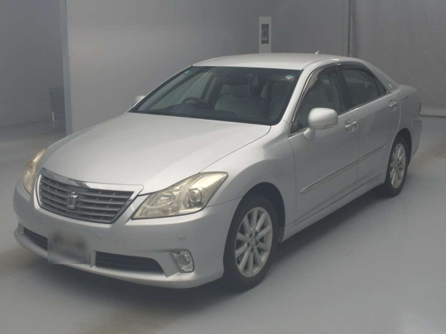 TOYOTA CROWN 2010